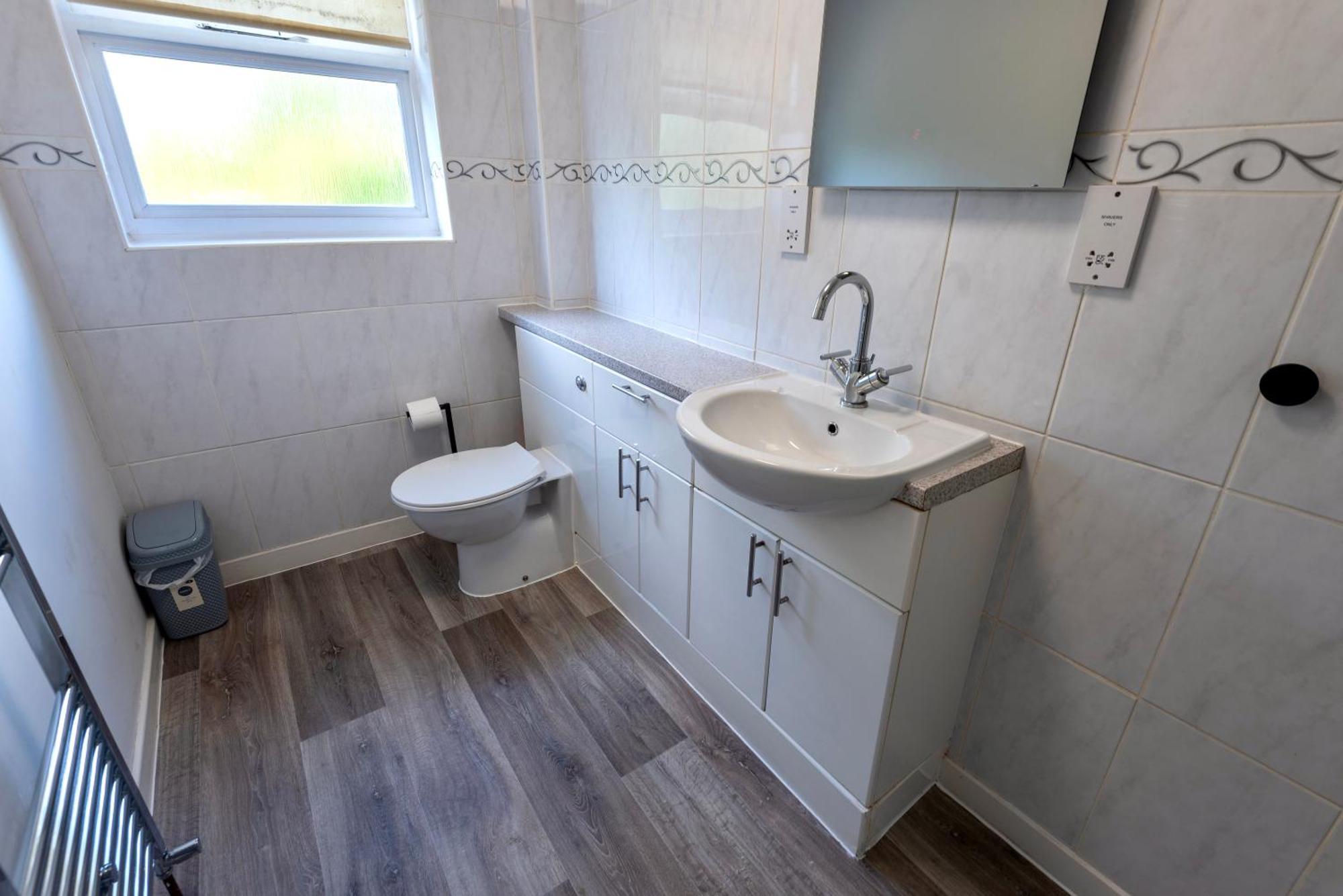 Single Room In Brand New 5 Bedroom Home BW Room 2 Solihull Exterior photo